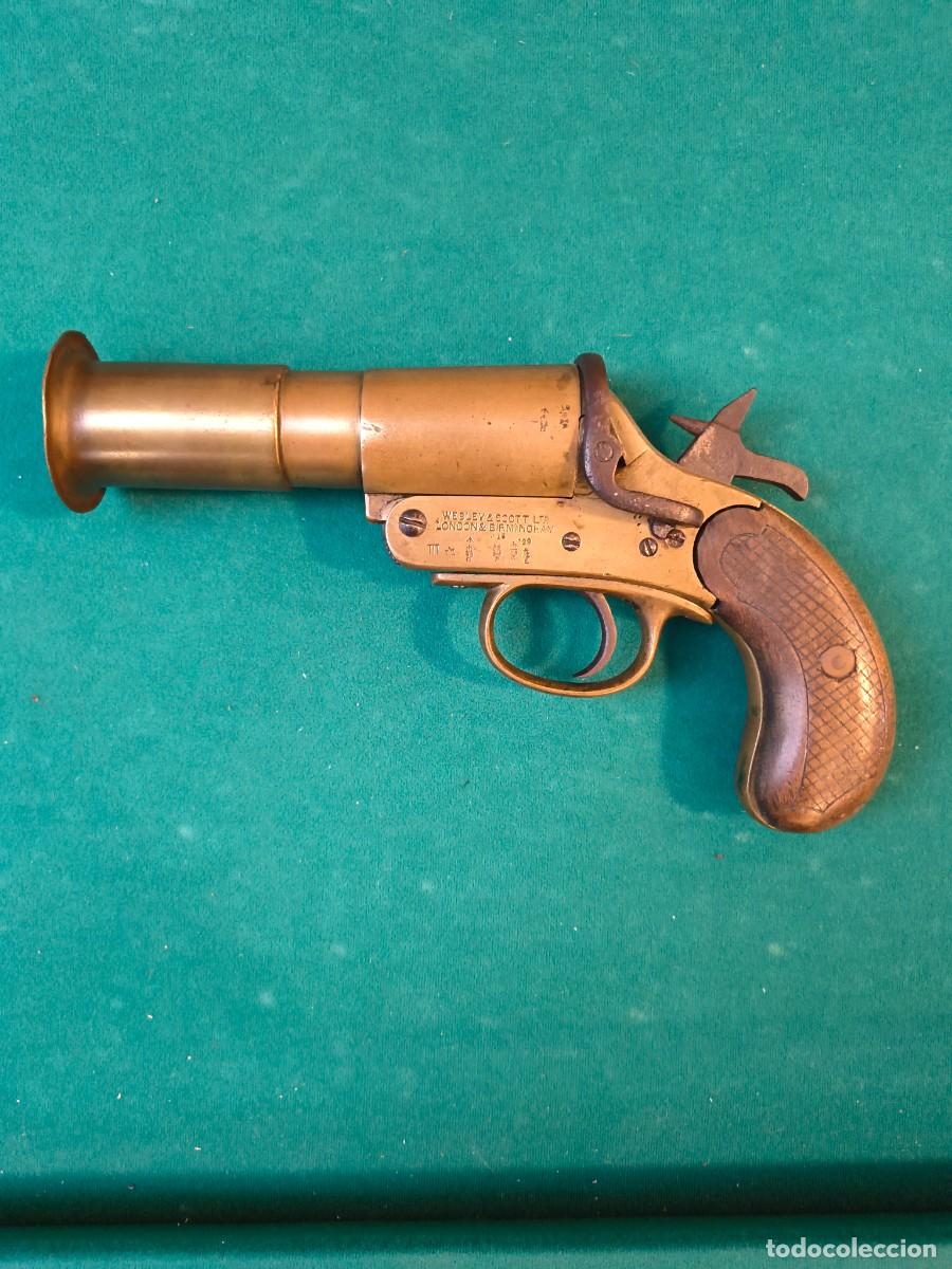 Militaria: Pistola lanzabengalas inglesa