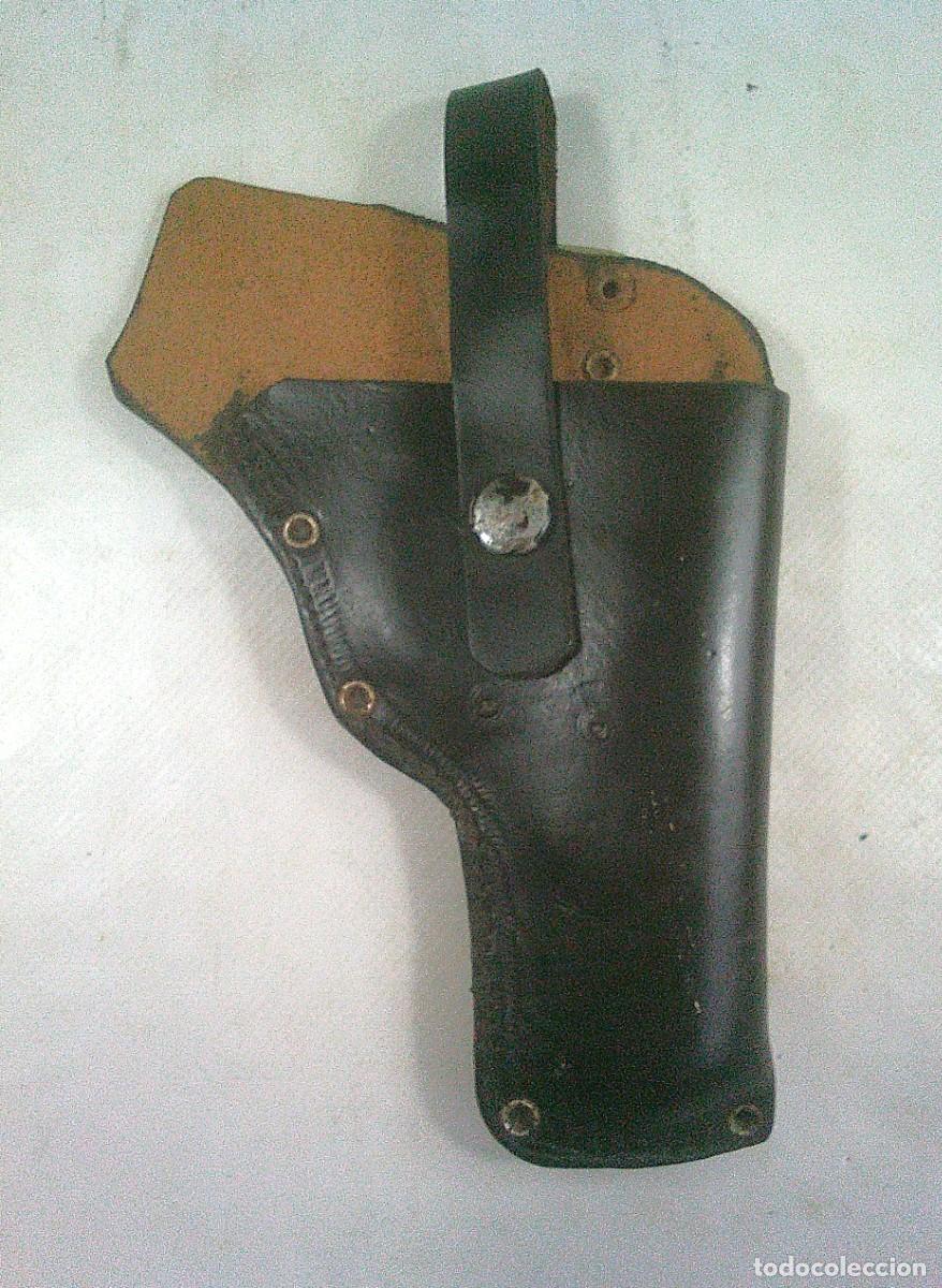 Militaria: FUNDA DE PISTOLA DE CUERO NEGRO ET, GC PA PARA PISTOLA PEQUE&Ntilde;A DE 9 MM C, 7,65 MM O 6,35 MM - 14