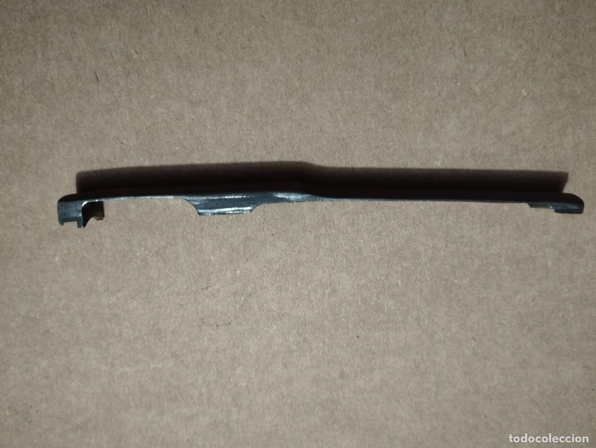 Militaria: U&ntilde;a extractora mauser 1893 1895 y 1916
