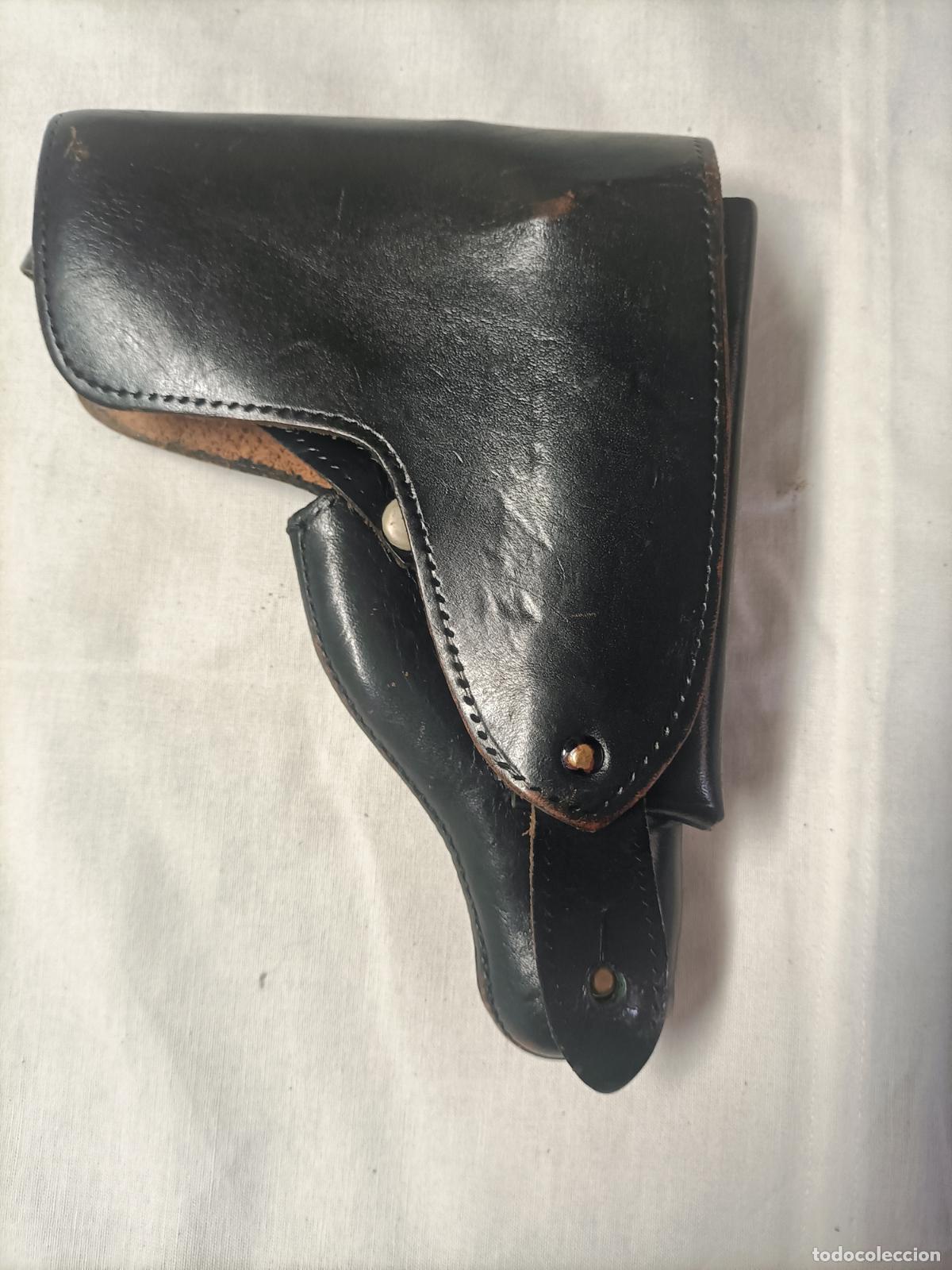 Militaria: Funda pistola sguardia civil con portacargador.