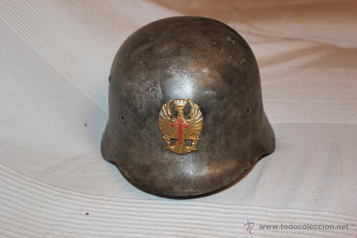 Militaria: Casco Z del ejercito espa&ntilde;ol con insignia - Foto 1