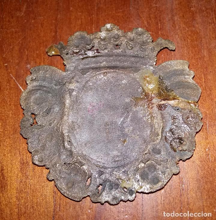 Militaria: Escudo Chapa casco - Foto 2