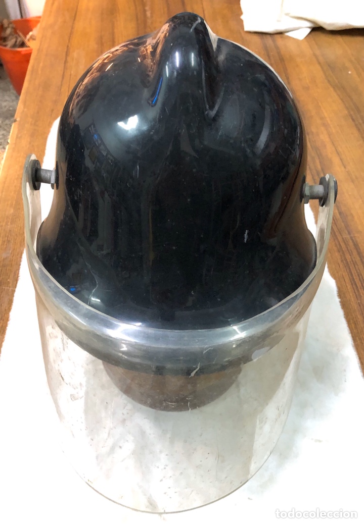 Militaria: CASCO BOMBERO PARA CUARTEL. EJERCITO DE TIERRA - Foto 1