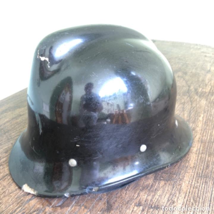 Militaria: Casco de bomberos de fibra - Foto 1