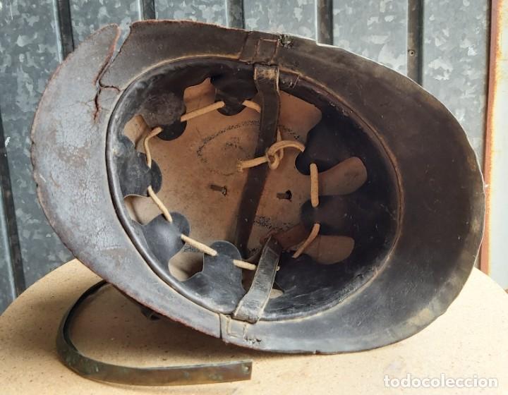 Militaria: Antiguo casco de bomberos espa&ntilde;ol - Foto 6