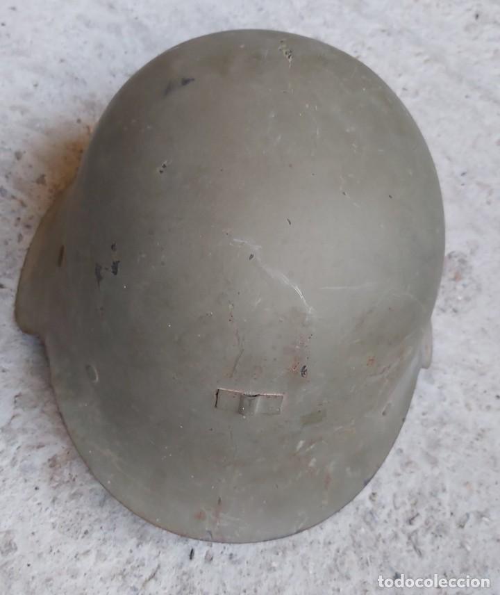 Militaria: Casco modelo 26 con chapa regimental interior - Foto 1