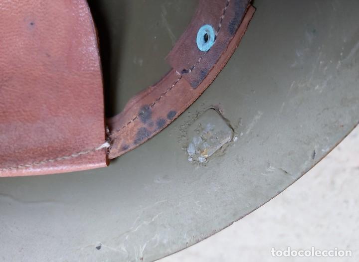 Militaria: Casco modelo 26 con chapa regimental interior - Foto 3