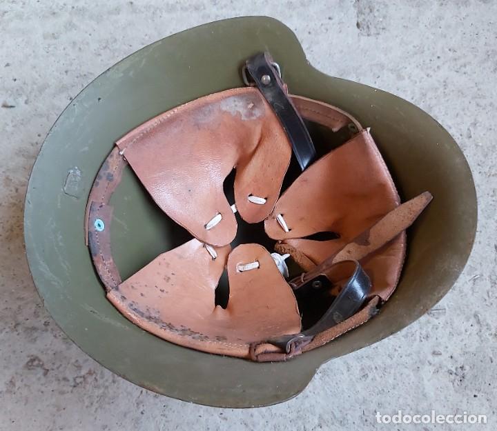 Militaria: Casco modelo 26 con chapa regimental interior - Foto 4