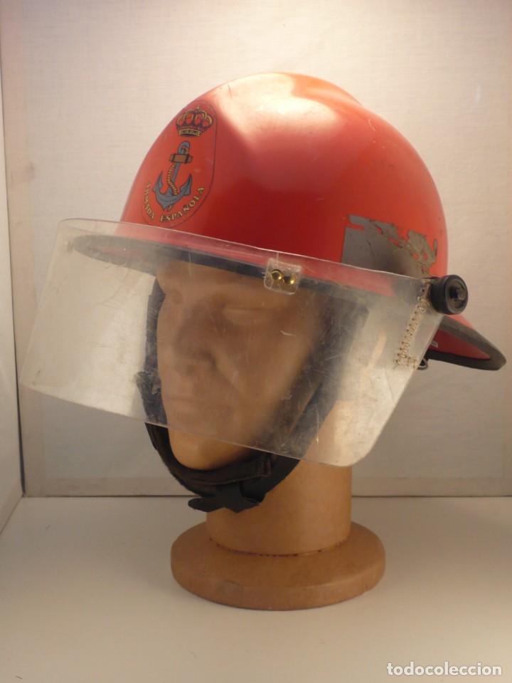 Militaria: casco espa&ntilde;ol de bombero de La Armada - Foto 2