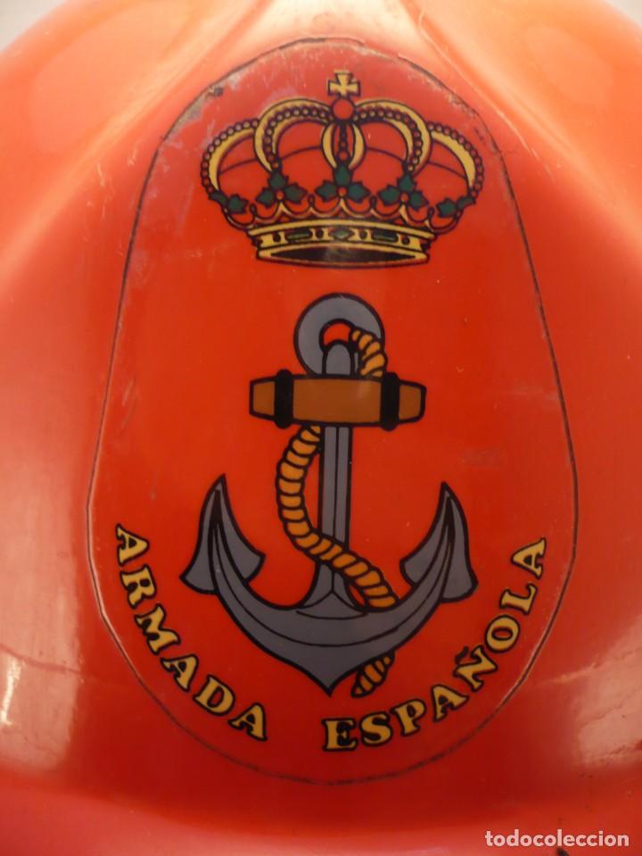 Militaria: casco espa&ntilde;ol de bombero de La Armada - Foto 4