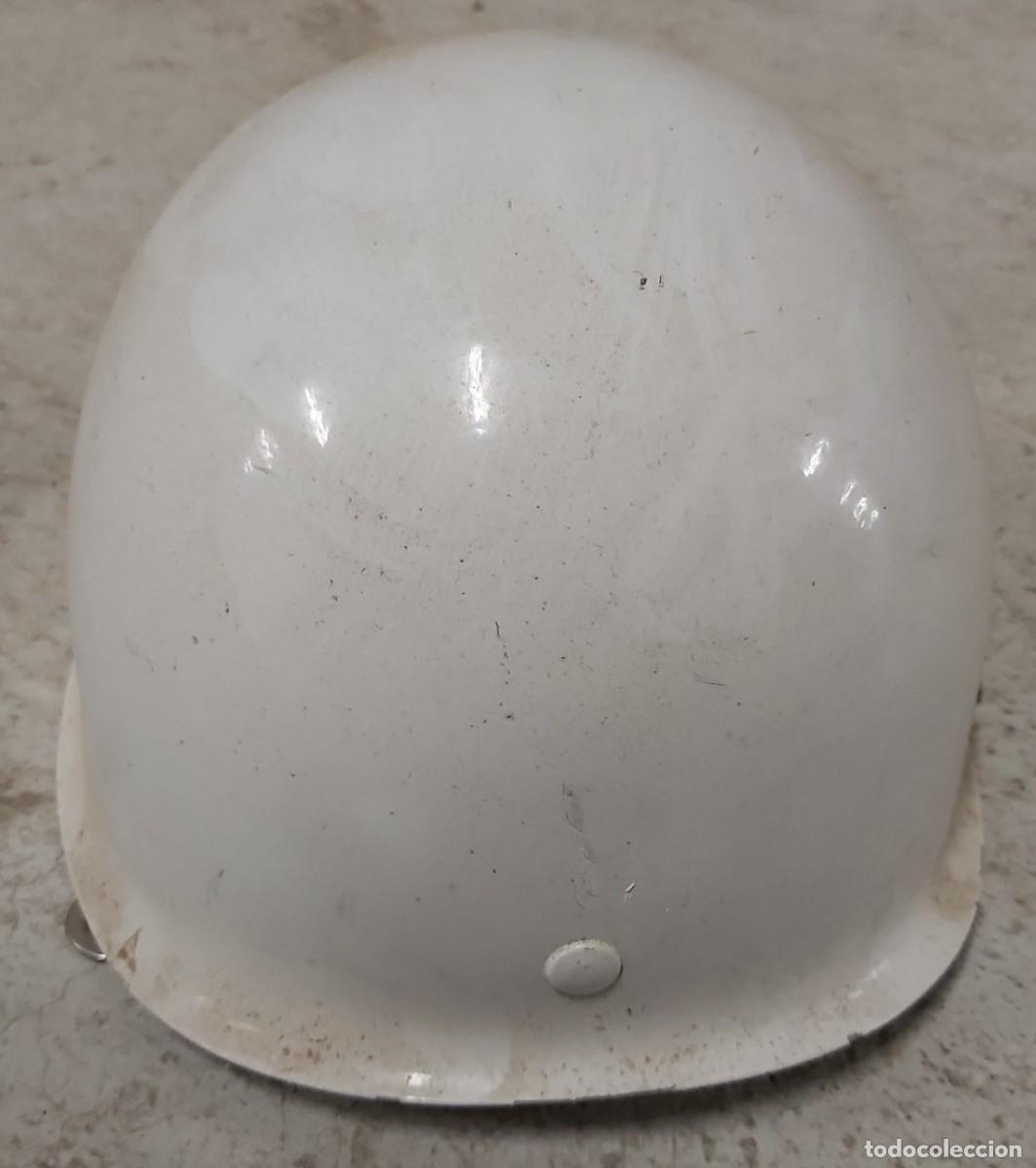 Militaria: Casco de la PM, sin interior - Foto 2