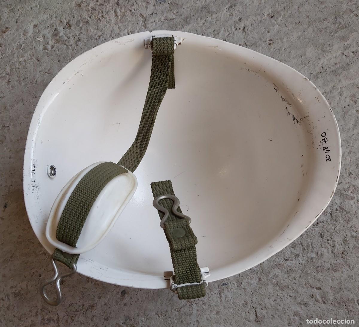 Militaria: Casco de la PM, sin interior - Foto 3