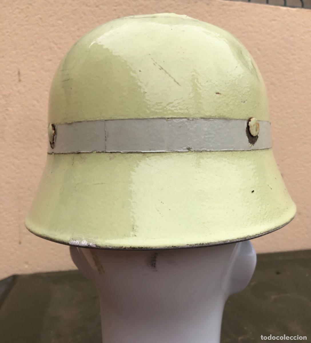 Militaria: CASCO M-34. BOMBERO ALEM&Aacute;N. LUMINISCENTE. - Foto 3
