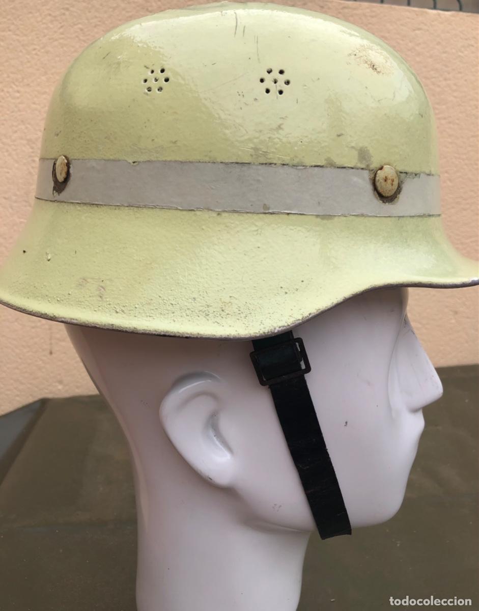 Militaria: CASCO M-34. BOMBERO ALEM&Aacute;N. LUMINISCENTE. - Foto 4