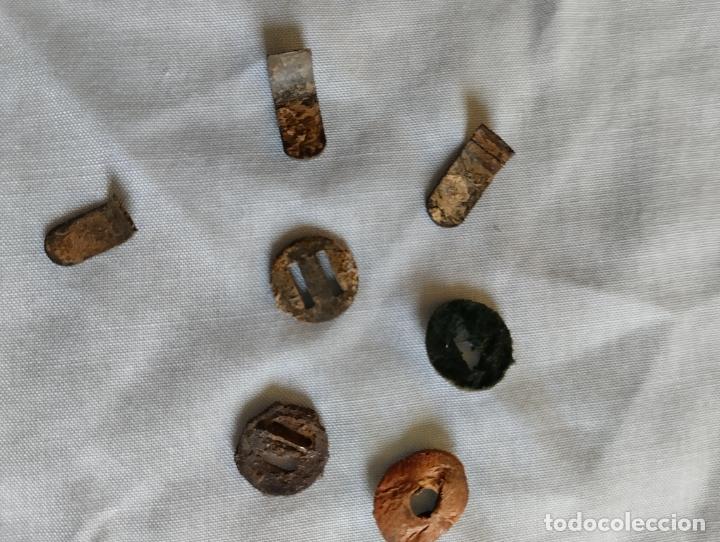 Militaria: REMACHES DE CASCO ALEMAN - Foto 1