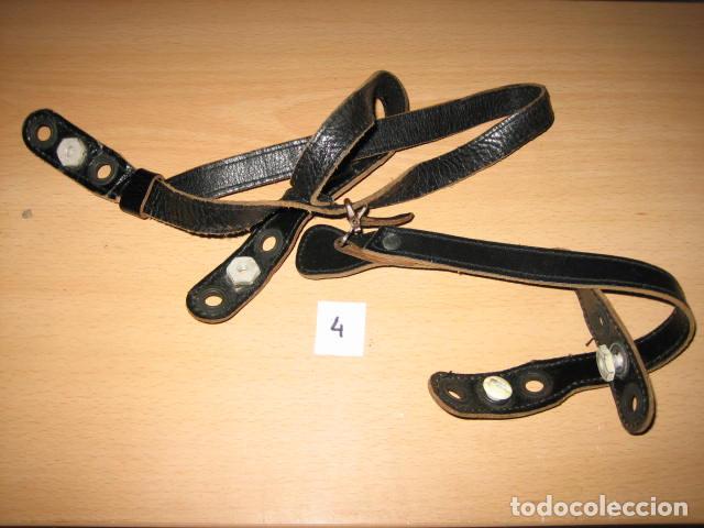 Militaria: Barbuquejo de casco de bombero aleman. - Foto 1