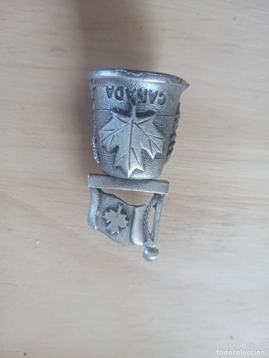 Militaria: BONITO CASCO MINIATURA CANADA - Foto 2