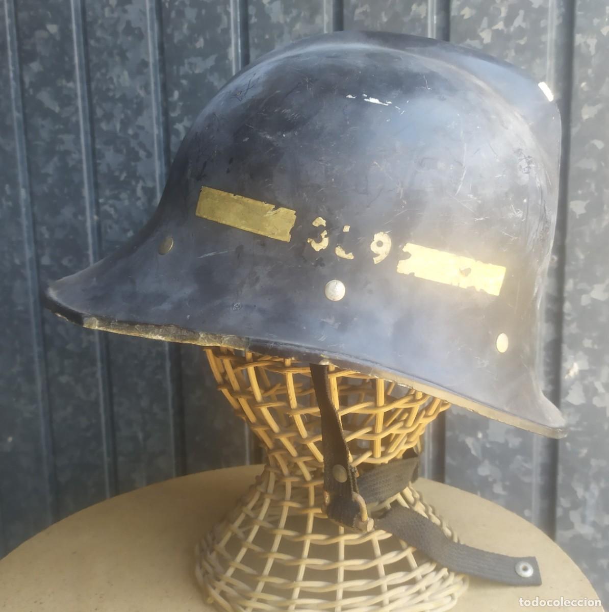 Militaria: Casco de bombero, a restaurar - Foto 2