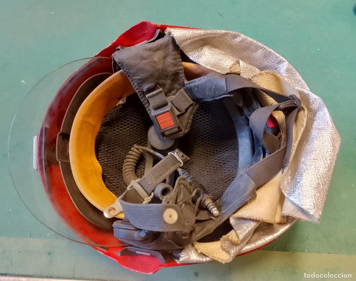 Militaria: Casco de bombero con cable jack o similar - Foto 5