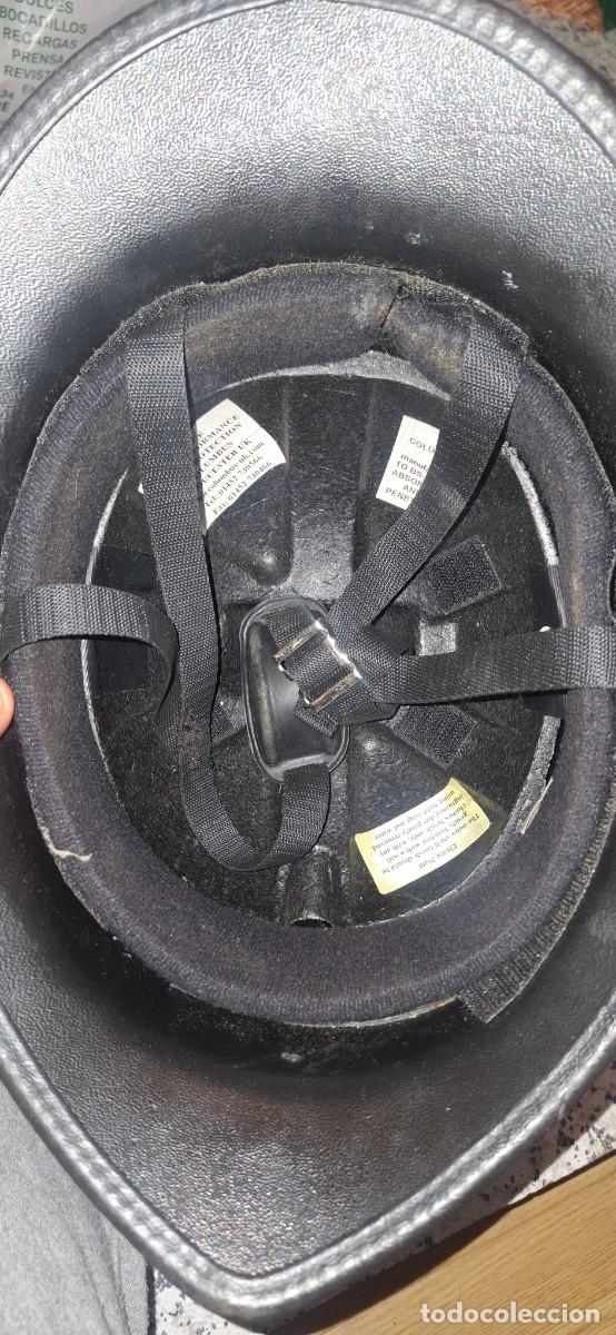 Militaria: Casco Bobby de la polic&iacute;a - Foto 3