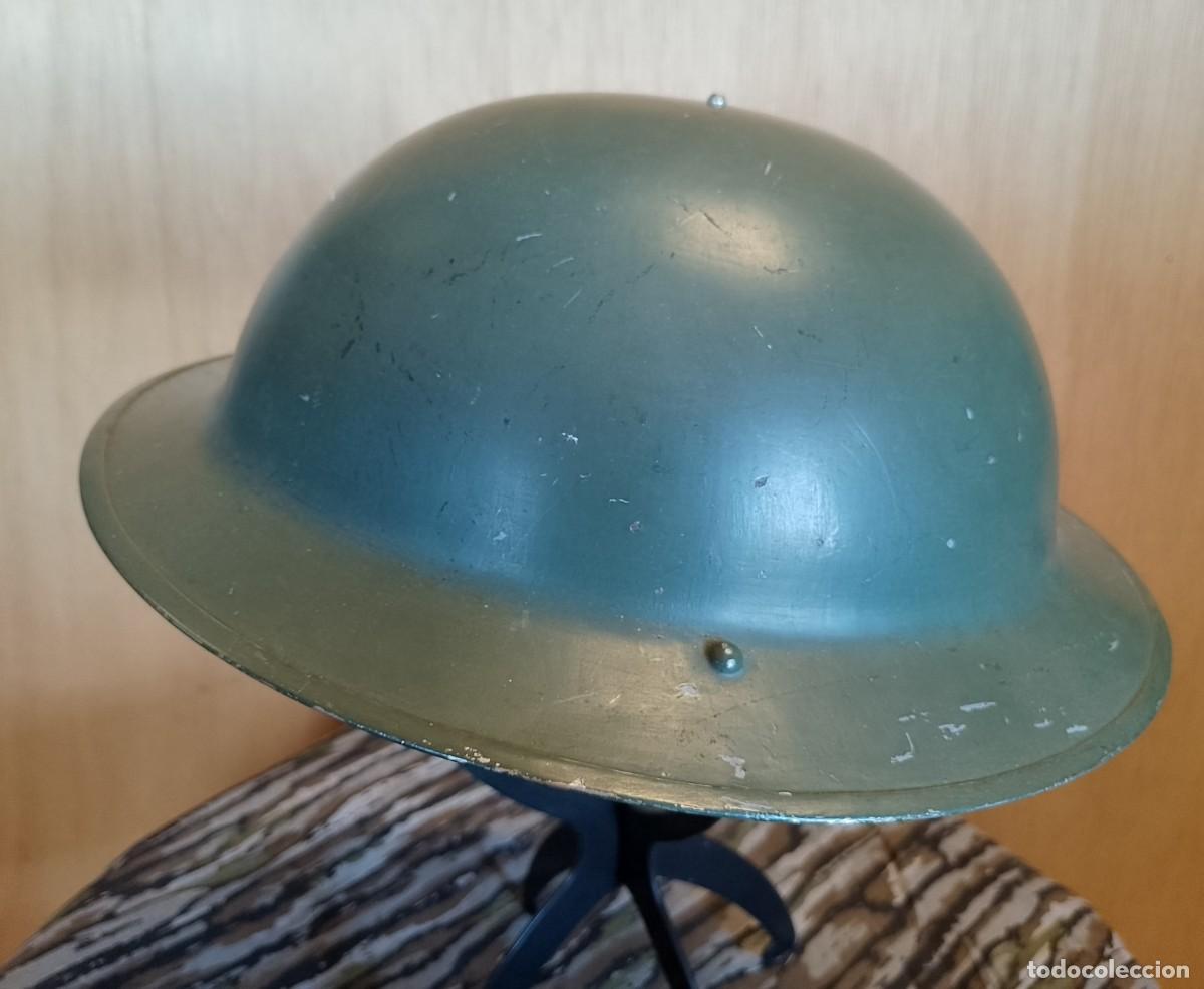 Militaria: Casco ingl&eacute;s, marcado 1938 - Foto 2