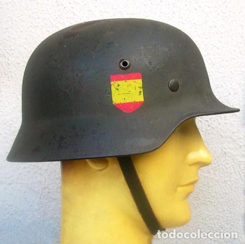 Militaria: Casco Alem&aacute;n M40 Divisi&oacute;n Azul, restaurado.