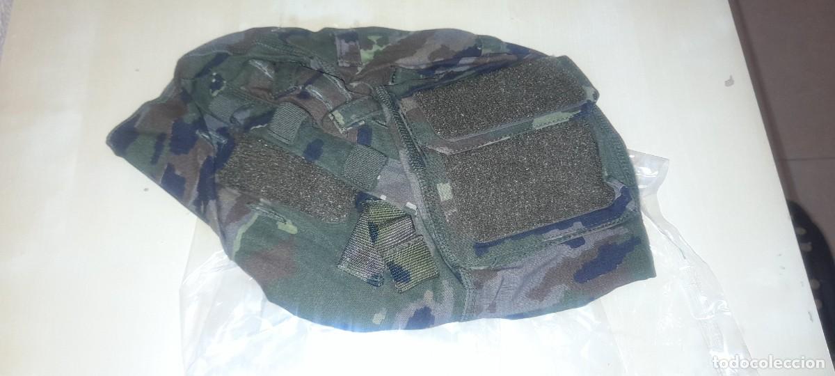 Militaria: Funda casco Fecsa COBAT reversible