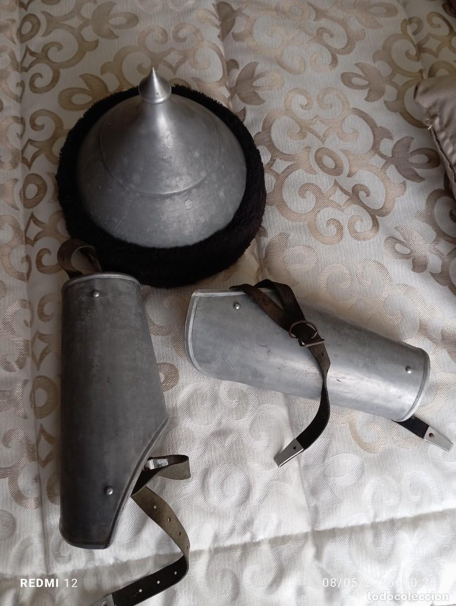 Militaria: Casco turco otomano t&aacute;rtaro mongol oriental y avambrazos