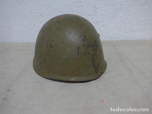 Militaria: Antiguo casco M-33 italiano completo original, barbuquejo gris verde. Talla 60, Guerra civil. Italia