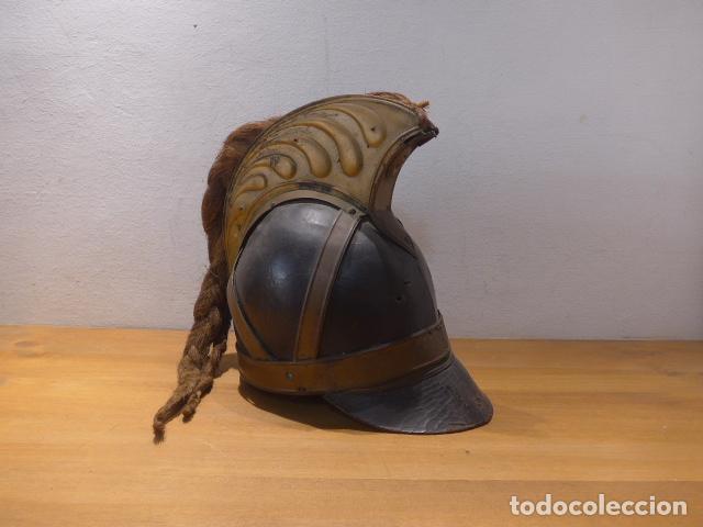 Militaria: Antiguo casco de caballeria original del siglo XIX a identificar