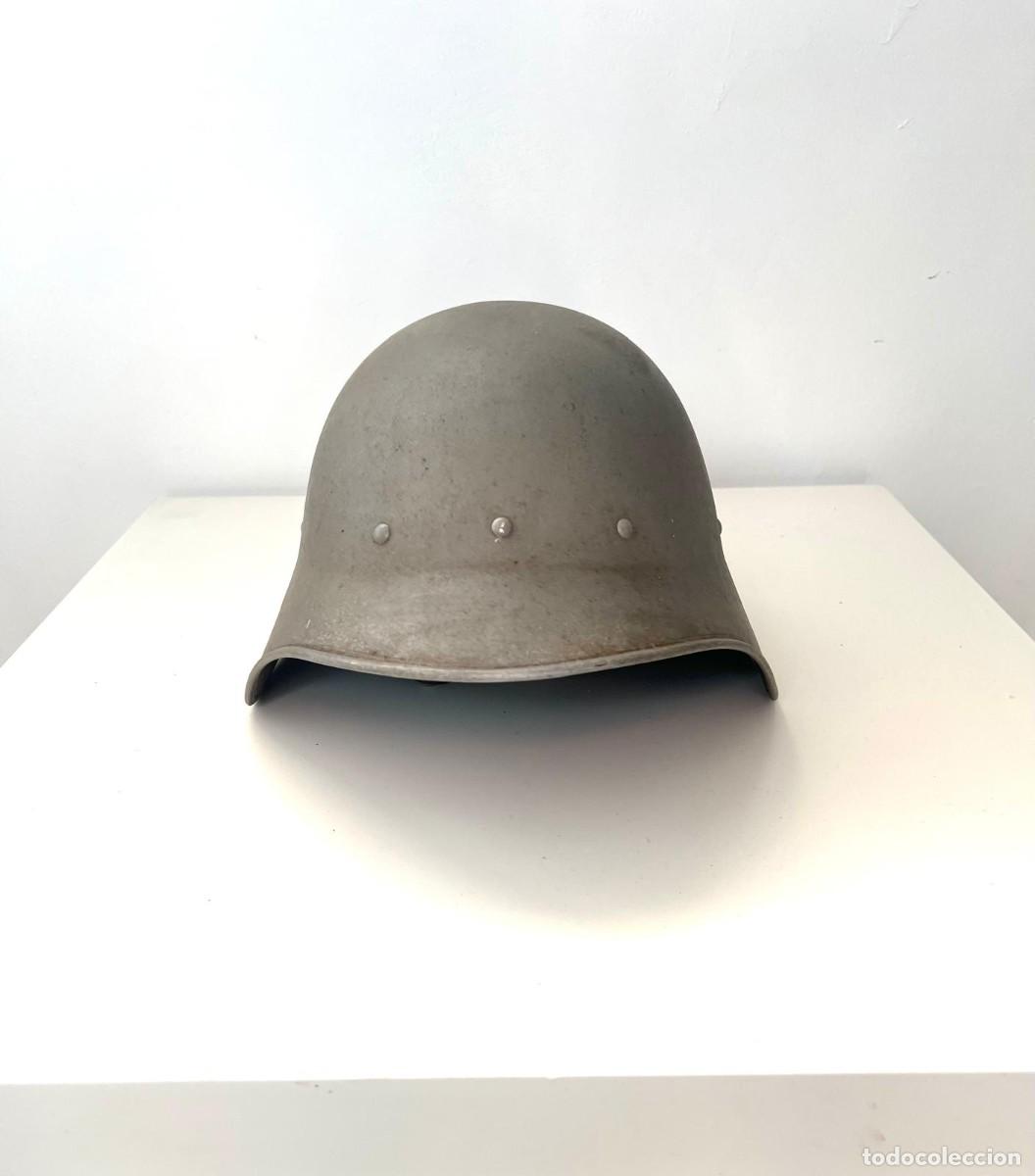 Militaria: casco militar Suizo en buen estado