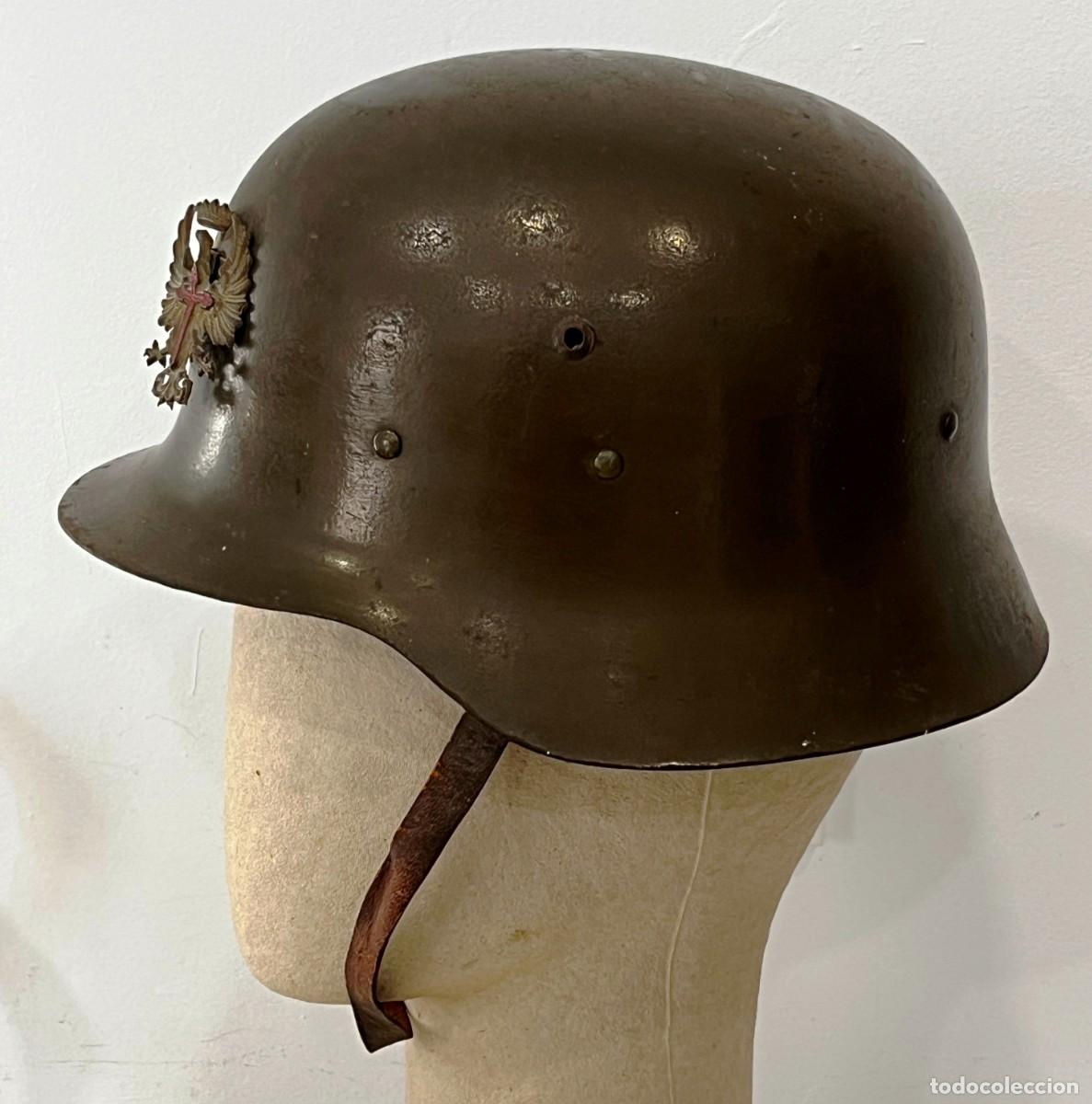 Militaria: Antiguo y precioso casco de la Guerra Civil M26, todo original, por fuera esta en un estado excepcio