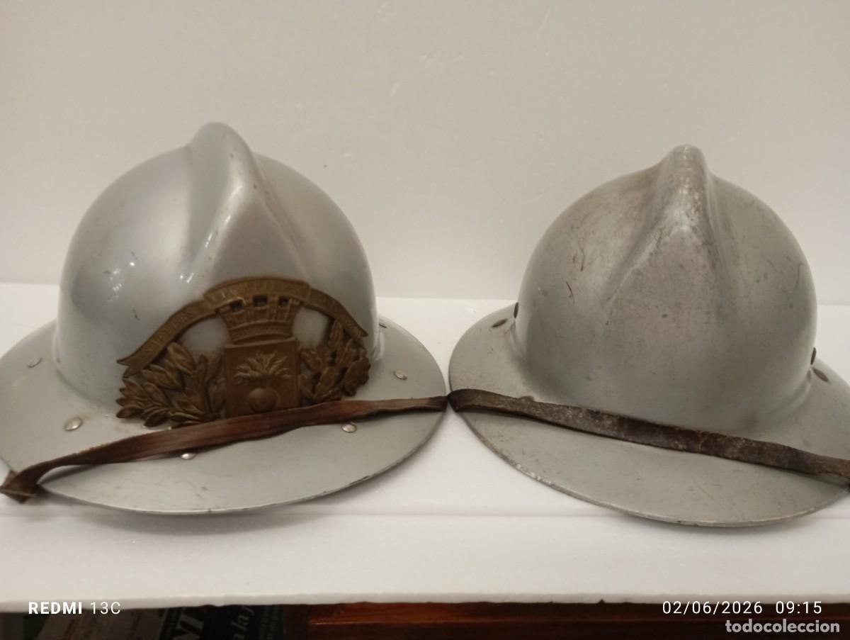 Militaria: Dos cascos de bomberos franceses