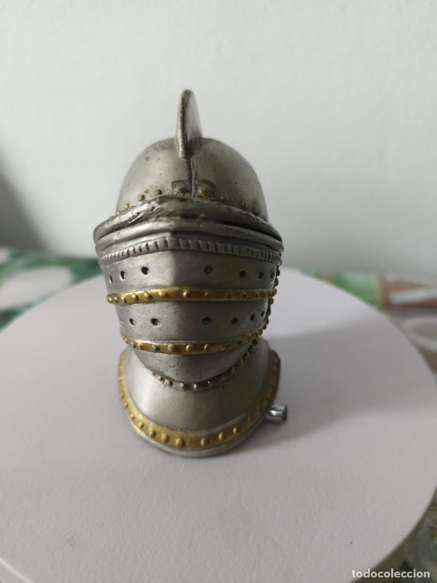 Militaria: Reproducci&oacute;n del Casco de Cosimo de Medici Miniatura Colecci&oacute;n Salvat Renacimiento Italiano