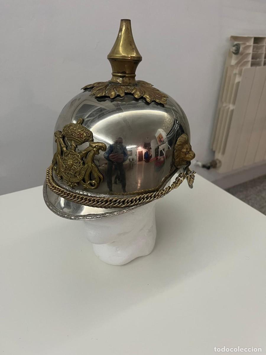 Militaria: CASCO MET&Aacute;LICO TIPO PRUSIANO