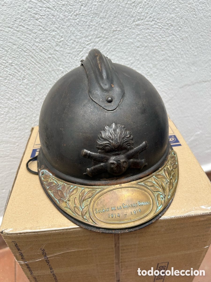 Militaria: Casco adri&aacute;n franc&eacute;s artilleria