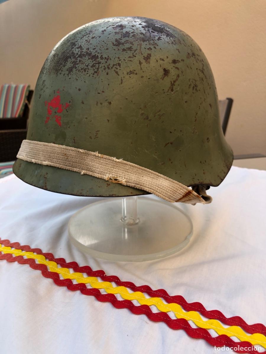 Militaria: CASCO YUGOSLAVO, TROFEO DEL CONFLICTO DE LOS BALCANES.