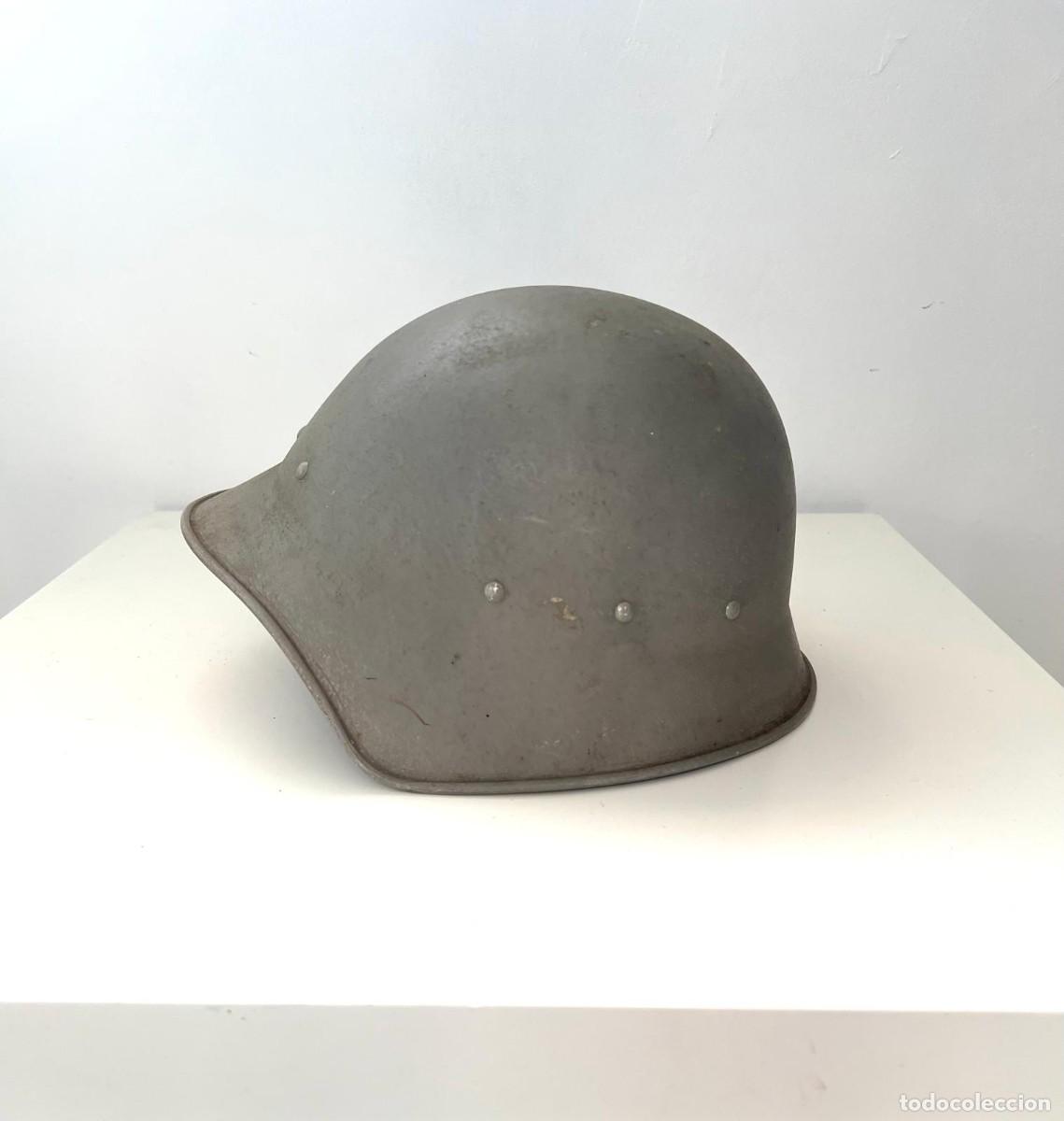 Militaria: casco militar Suizo en buen estado