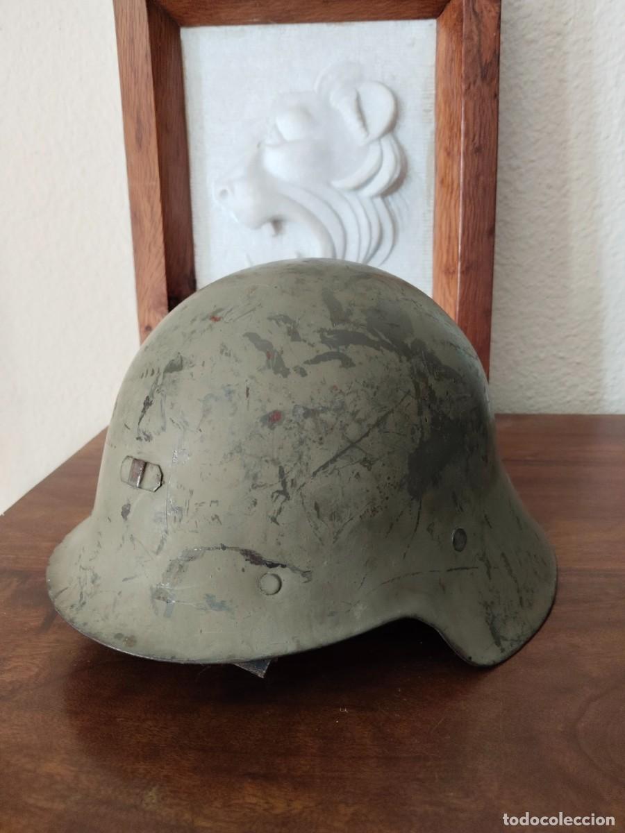 Militaria: Casco Trubia. Con alas.