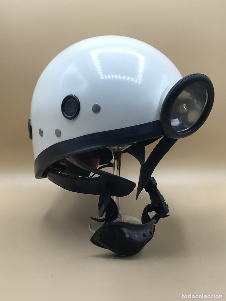 Militaria: Casco Polic&iacute;a SUBSUELO antiguo