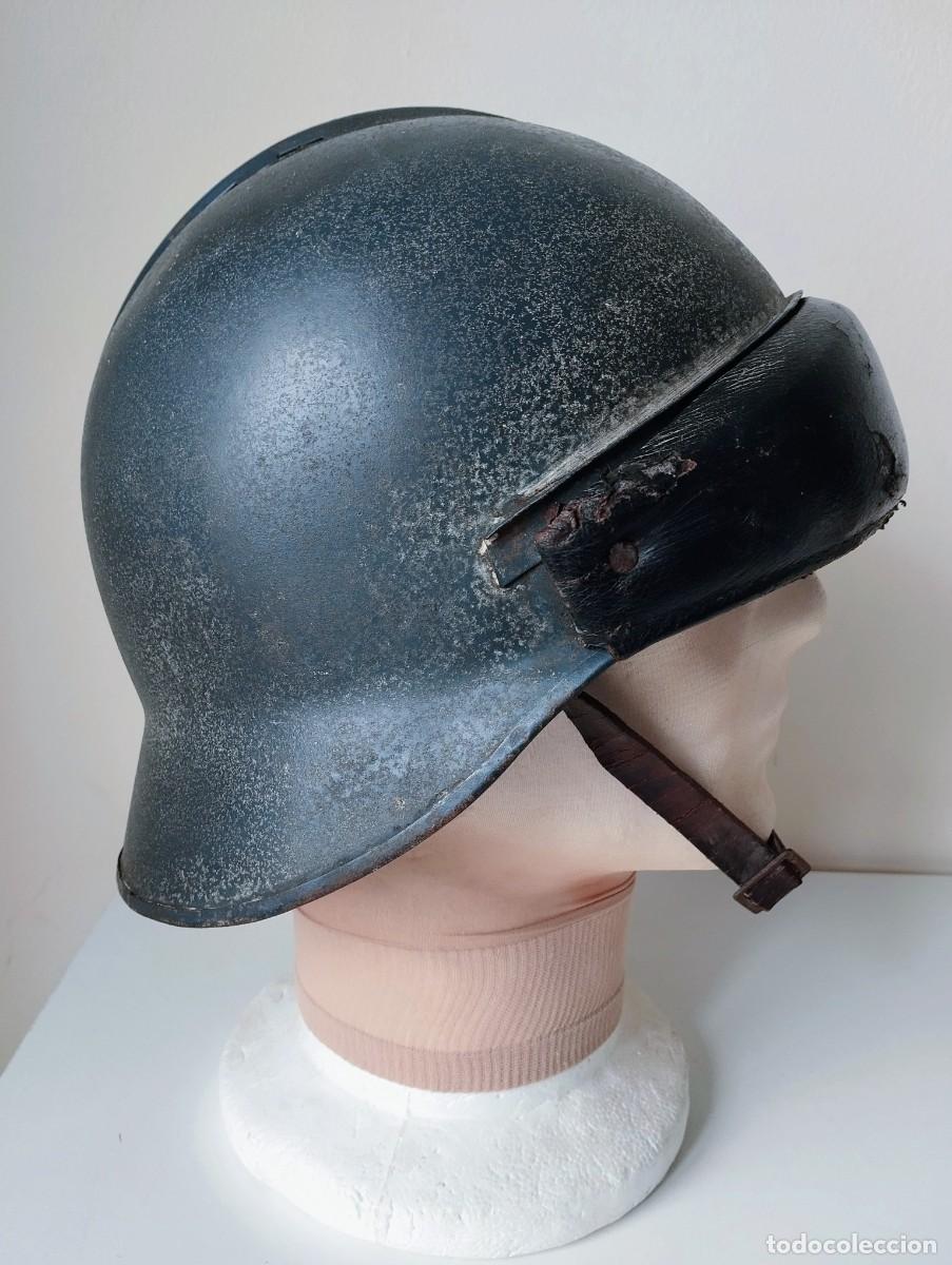 Militaria: Casco modelo 1.945 fuerzas a&eacute;reas. Francia