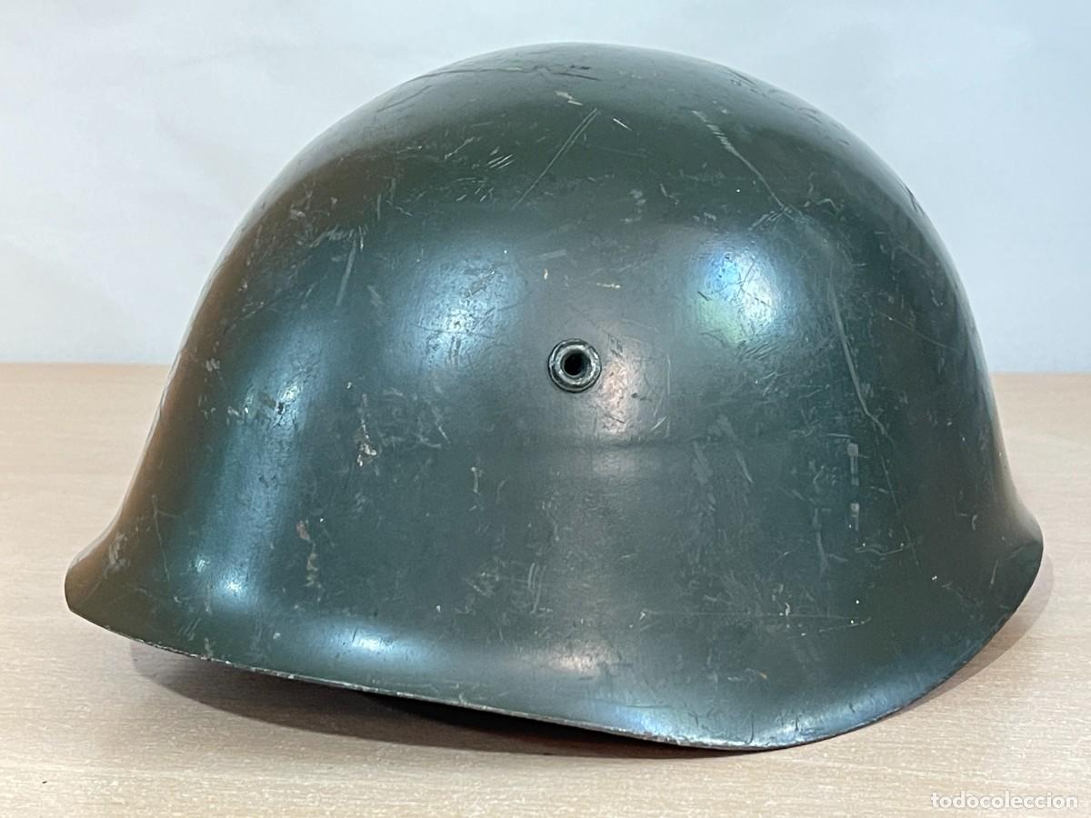 Militaria: Antiguo Casco Militar B&uacute;lgaro M72B acero Ej&eacute;rcito Bulgaria guerra fr&iacute;a tipo casco Italiano M33 2&ordf;GM