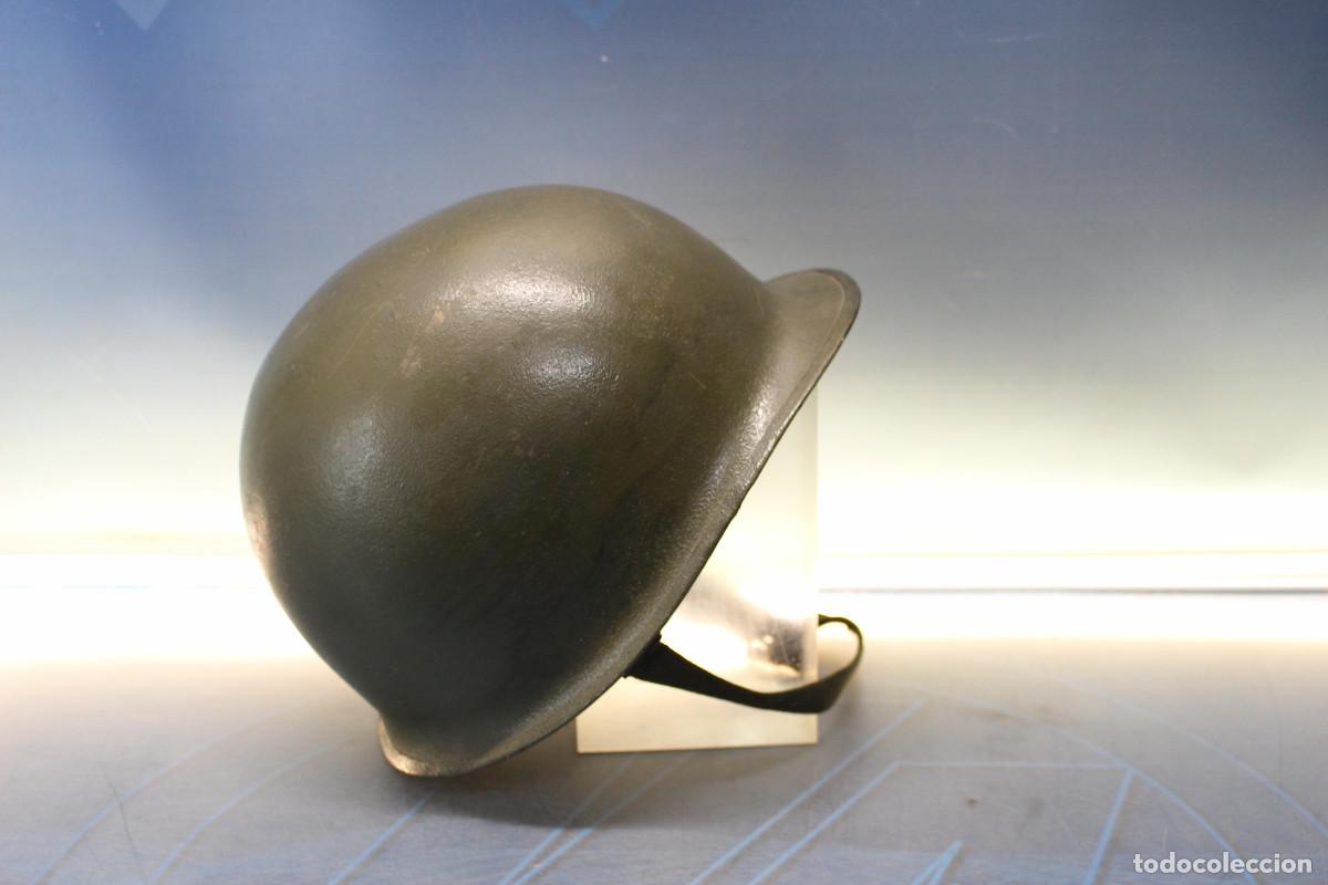 Militaria: Casco de acero U.S. M1, ej&eacute;rcito de EE. UU. Guerra de Vietnam. Fabricado por North & Judd.