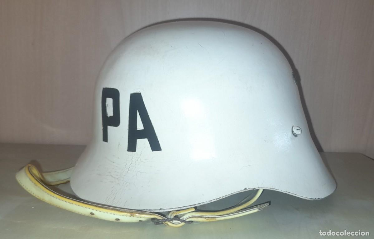 Militaria: Casco militar Z-42 cart&oacute;n Policia A&eacute;rea