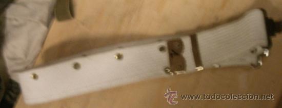 Militaria: Cintur&oacute;n blanco - Foto 1