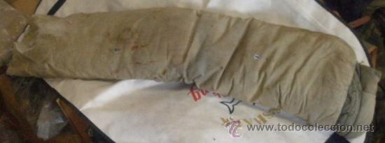 Militaria: Saco de plumas, con parte de la funda - Foto 1