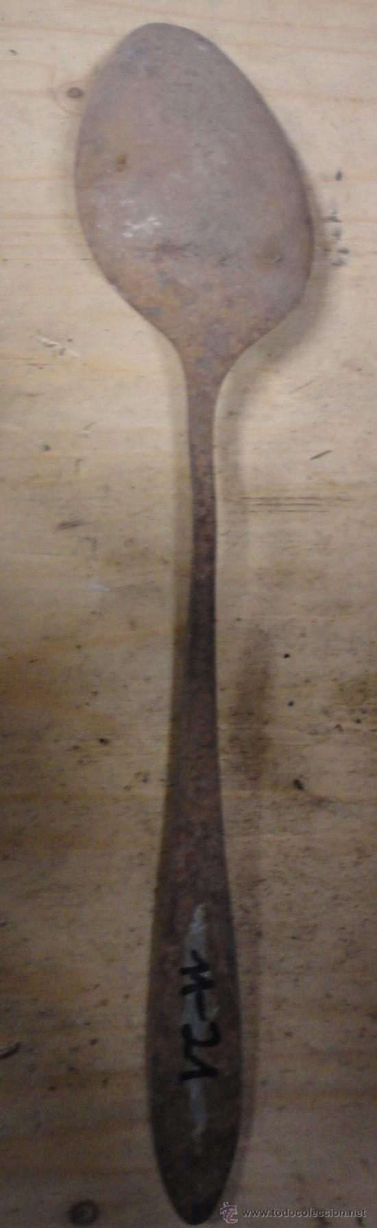 Militaria: Cuchara de servir, de 28 cms - Foto 1