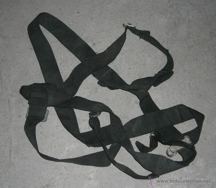 Militaria: Atalaje de seguridad. - Foto 1