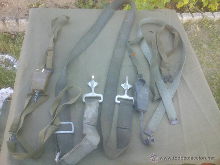 Militaria: CORREAJE EQUIPO  TRANSMISIONES EJERCITO - Foto 1
