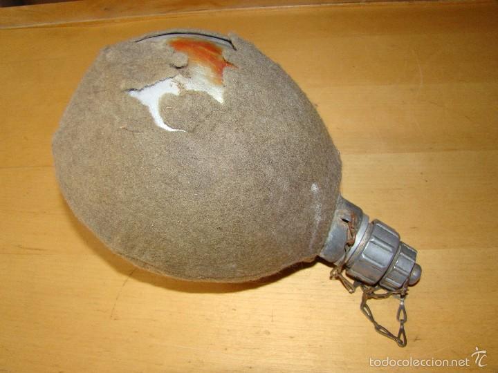 Militaria: Antigua cantimplora militar - Foto 2